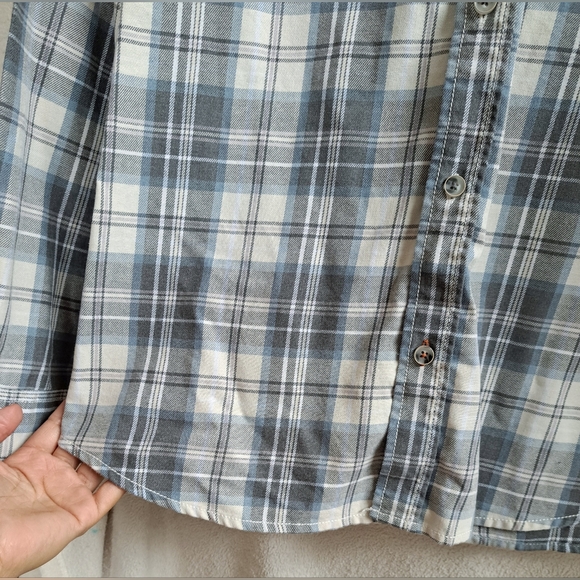 Men's Weatherproof Casual Button Down Grey Plaid Shirt - Picture 5 of 9